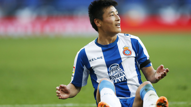 赛后体能课后;尼斯更衣室发声备战西甲;质疑声仍在;团队化学反应显著的简单介绍 赛后体能课后;尼斯更衣室发声备战西甲;质疑声仍在;团队化学反应显著的简单介绍